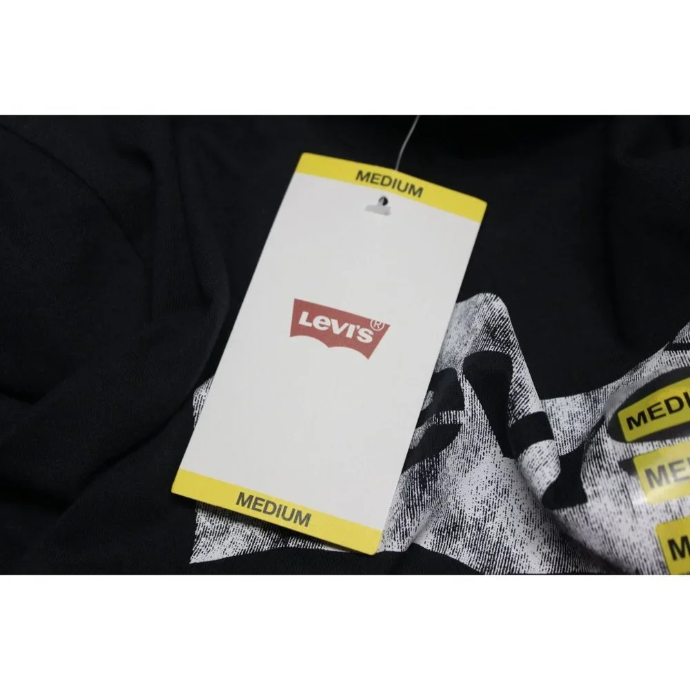 Levi's men's white distressed batwing logo crew neck short‎ sleeve t-shirt M
